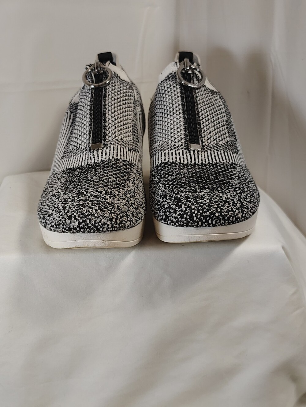 DKNY WEDGE